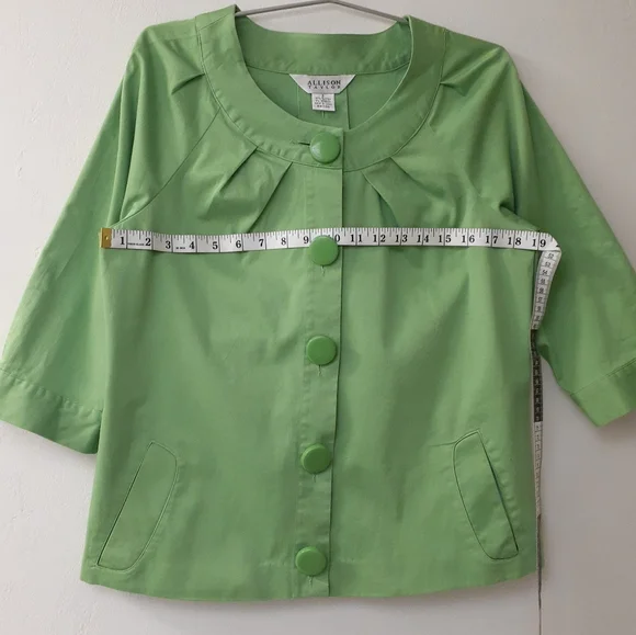 Allison Taylor Top Woman Casual Business Attire Solid Green Size 8 - Picture 5 of 6